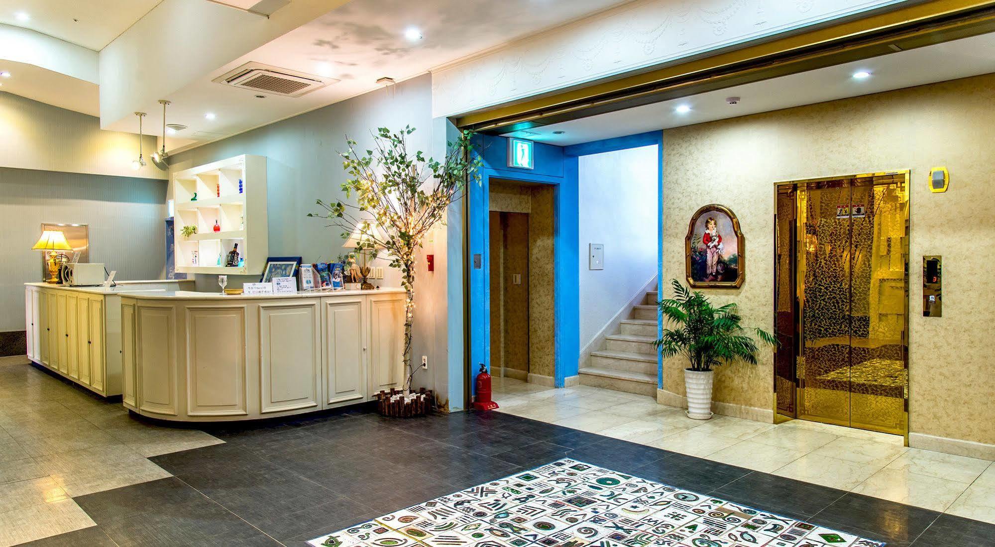 Hotel White House Jeju Luaran gambar